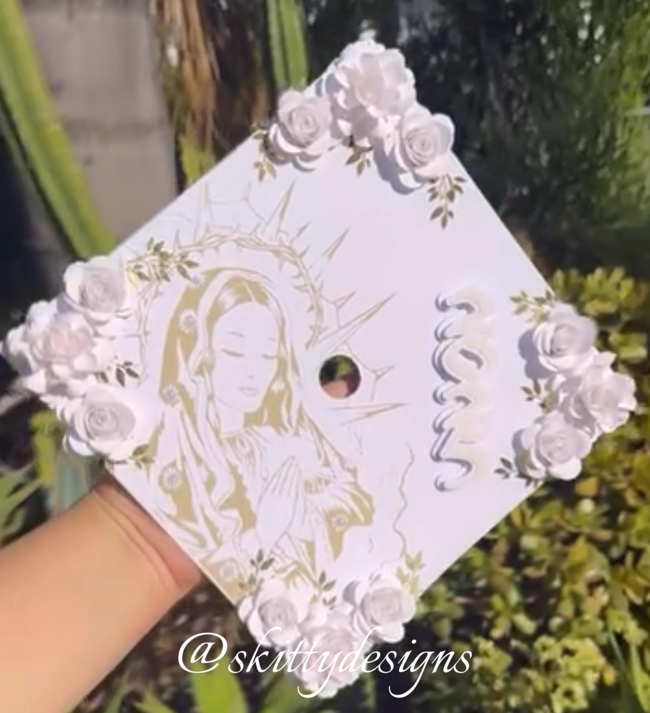 Customizable Graduation Topper w Flowers